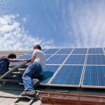 Investitionen in erneuerbare Energien zahlen sich nicht erst für die nächste Generation aus.