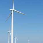 Windräder an der Küste produzieren deutlich mehr Strom als im Binnenland.