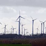 Zu viele Windkraftanlagen an einer Stelle bremsen sich laut einer aktuellen Studie gegenseitig aus.