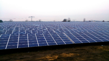 Der Solarpark Uchtdorf produziert rund sechs Millionen Kilowattstunden Strom pro Jahr.