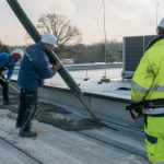 Während der Bauarbeiten: Der WEMAG-Batteriespeicher bekommt seine Betondecke.
