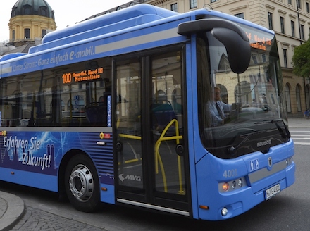 In der bayerischen Landeshauptstadt München soll der Busverkehr in Zukunft zu 100 Prozent elektrisch betrieben werden.