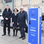 Der Regensburger Versorger REWAG hat vor Weihnachten drei neue Elektroladesäulen in Betrieb genommen.