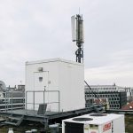 450-MHz-Funkmast in Berlin Mitte: Ein Konsortium aus Unternehmen der Energie- und Wasserversorgung will mit dem Funknetzausbau hierzulande durchstarten.