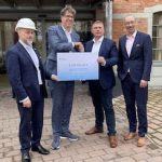 Übergabe des Förderschecks an die Stadtwerke Prenzlau.